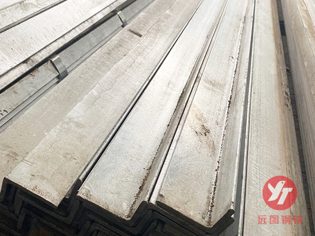 鍍鋅不等邊角鋼