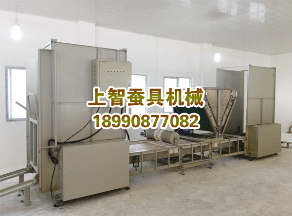 小蚕共育机.jpg 小蚕共育机.jpg